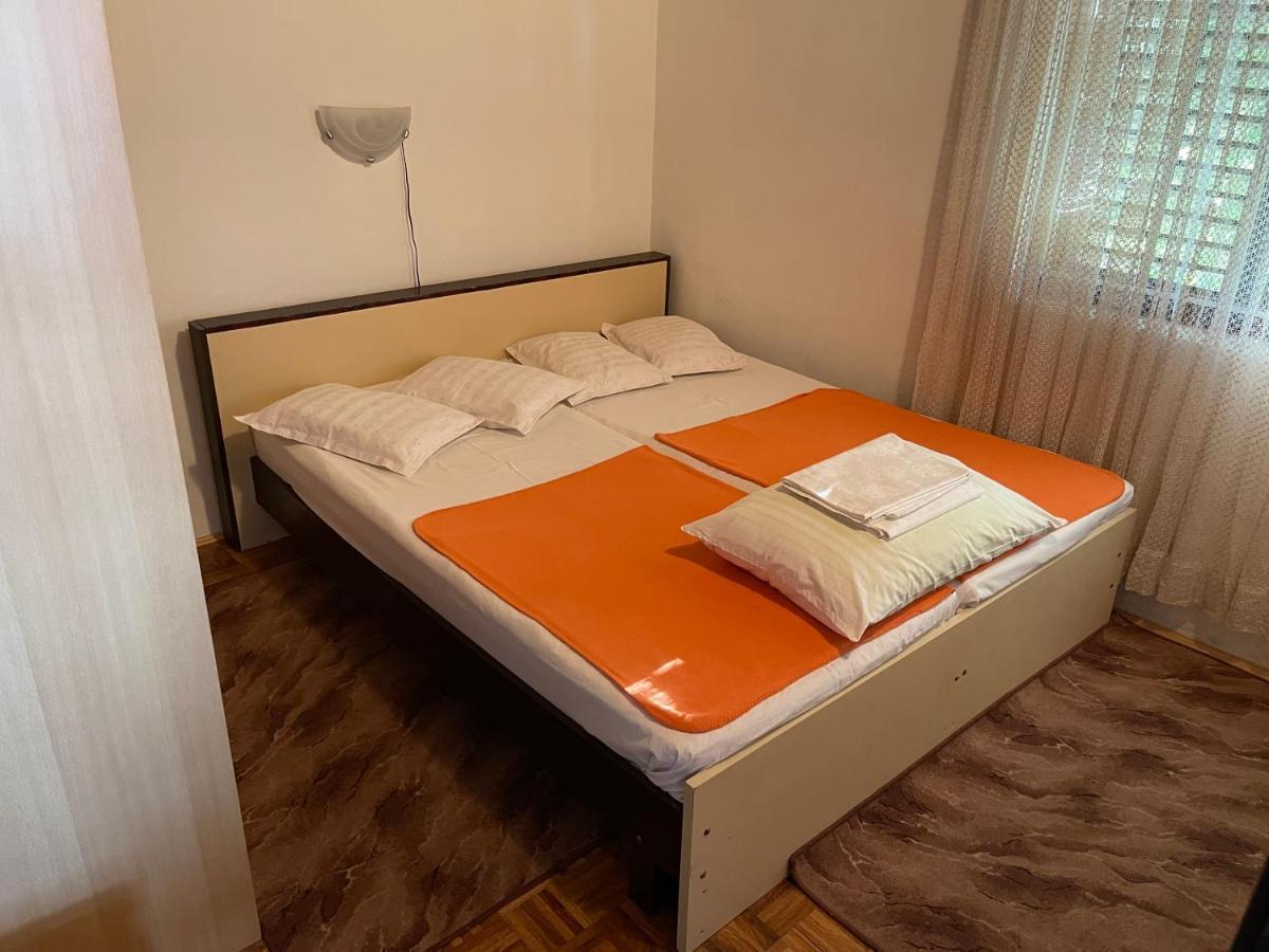 Apartmani Ficurin สตารีกราด-ปาเคลนีซา ภายนอก รูปภาพ