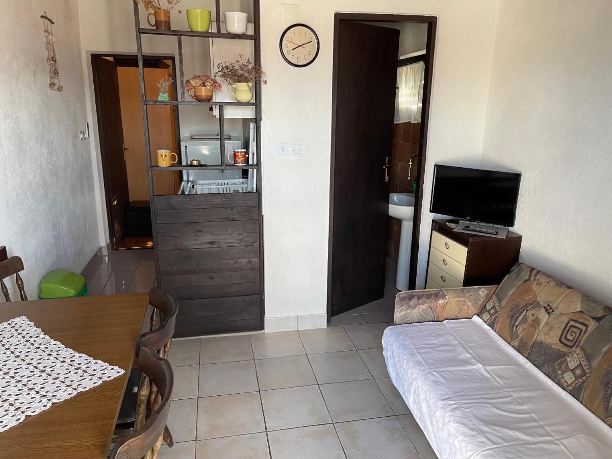 Apartmani Ficurin สตารีกราด-ปาเคลนีซา ภายนอก รูปภาพ